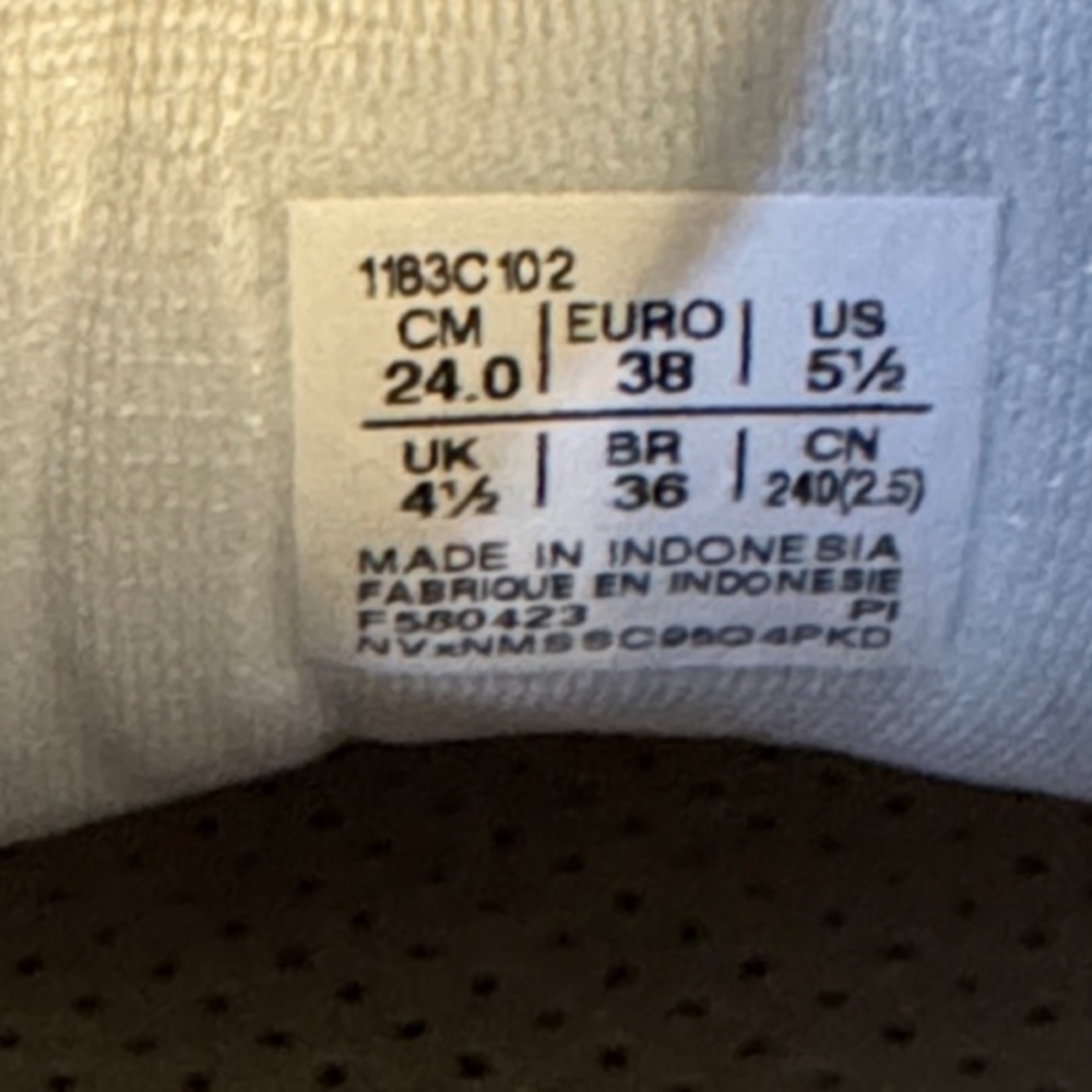 Onitsuka Tiger Mexico 66 White Sneakers with Blue and Red Stripes Size 7 - Picture 9 of 13